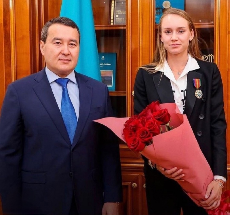 在如今竞争 在如今竞争