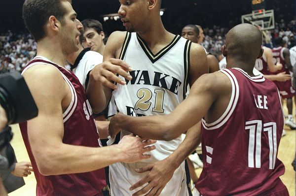 魔术签湖人旧将！勇士目标再添两人，尼克斯瞄准四人